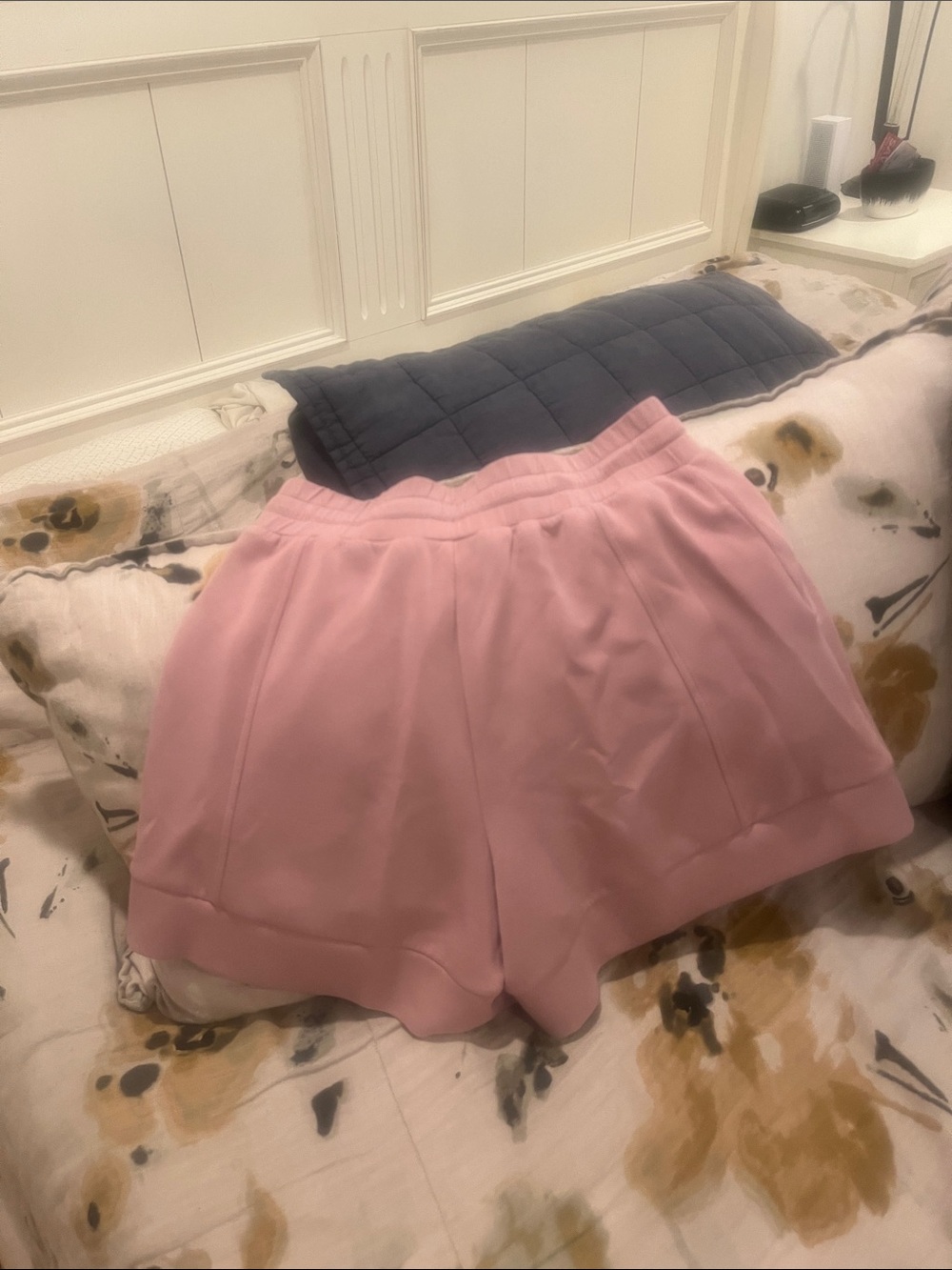Varley Light Pink Drawstring Knit Athletic Shorts - Picture 2 of 2